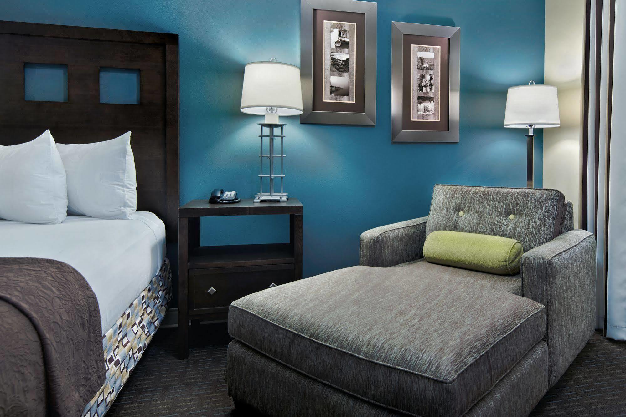 Oxford Suites Silverdale Kültér fotó