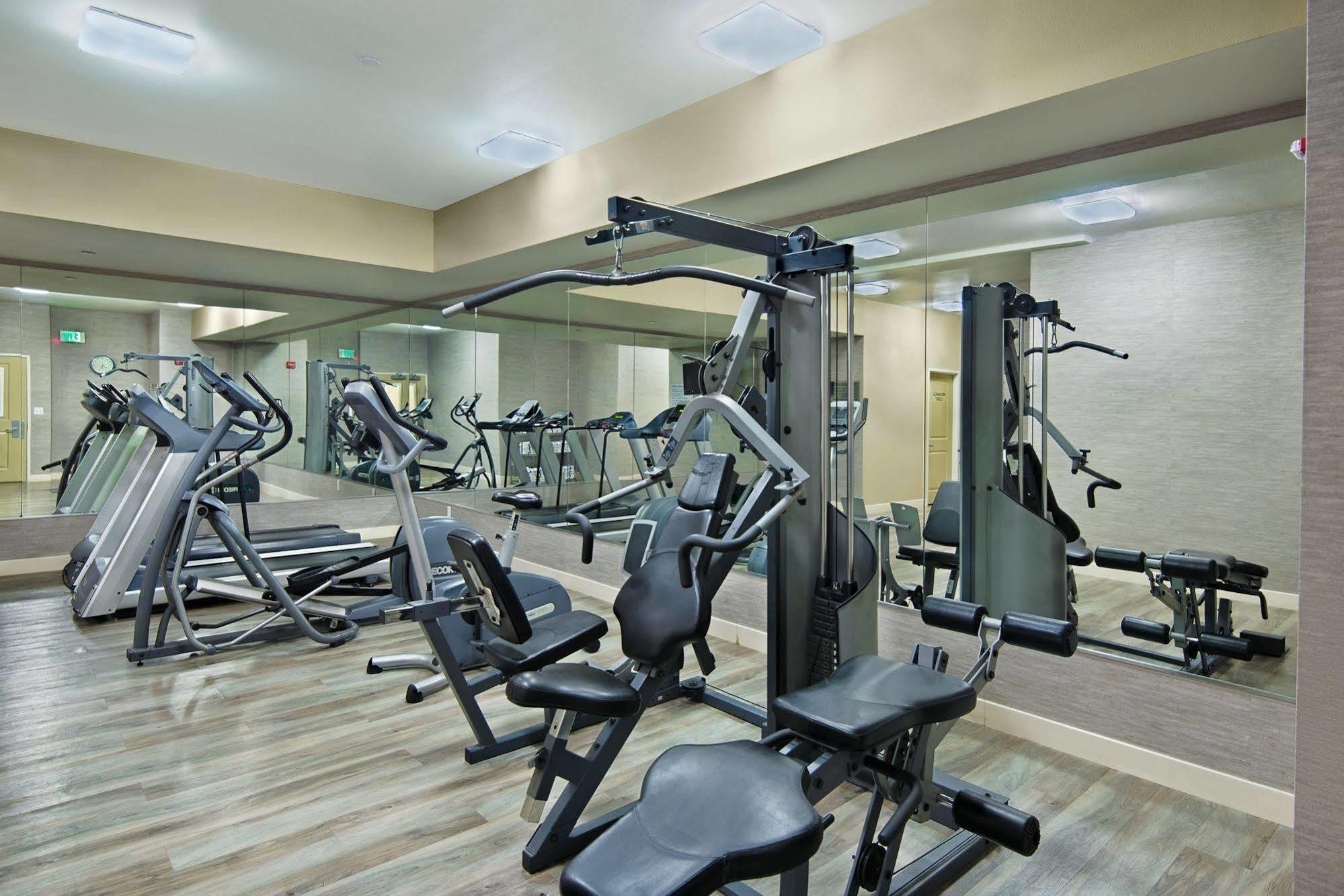 Oxford Suites Silverdale Kültér fotó